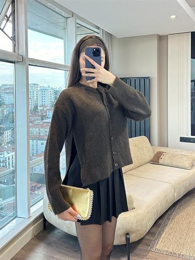 ALARA YANI YIRTMAÇLI YUMOŞ HIRKA-Kahve 