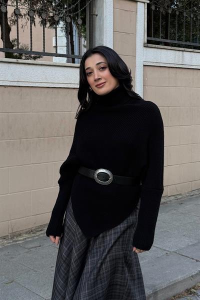 ASİMETRİK KESİM BOĞAZLI KAZAK-siyah