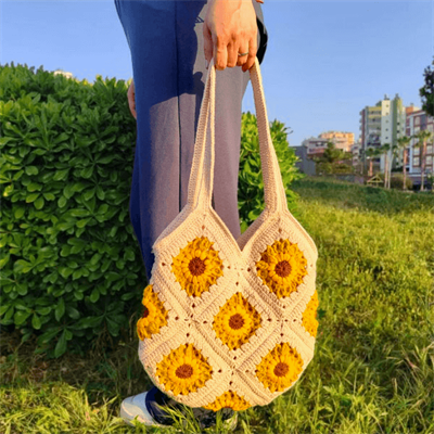 Ayçiçek Motifli Omuz Çantası 