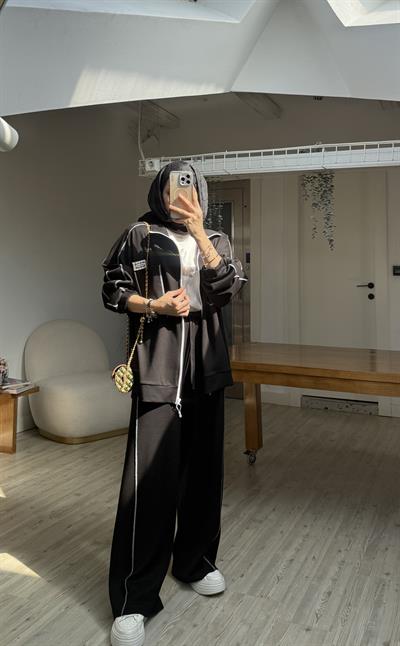 Kontrast Detaylı Oysh Takım Siyah Ön Sipariş 