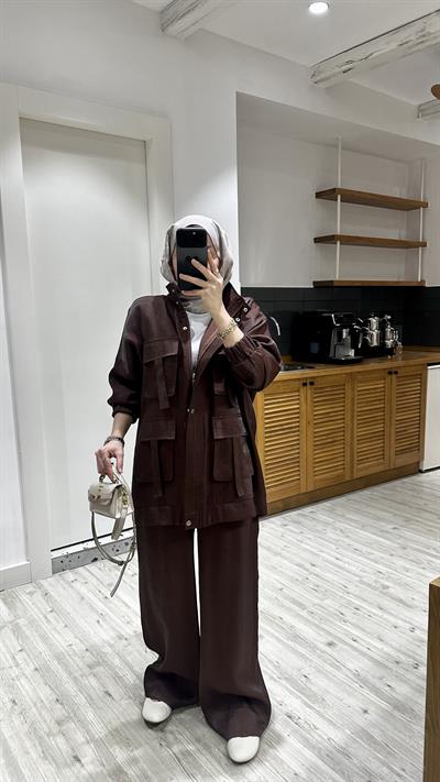 Mia Cep Detaylı Tasarım Takım/Kahverengi 