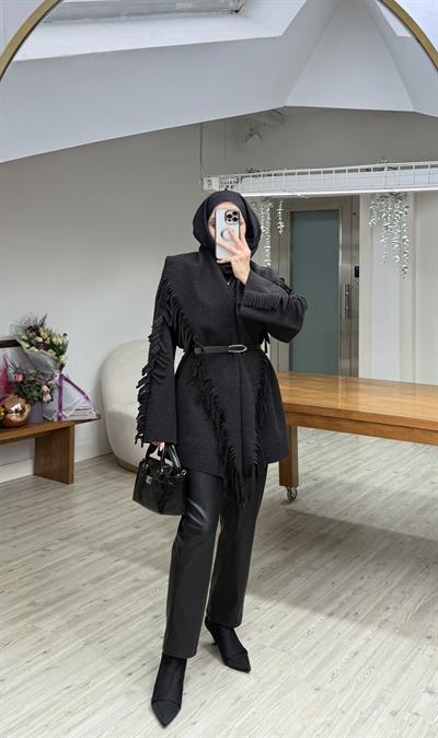 Yeni Helen Saçaklı Kaban Ceket - Siyah