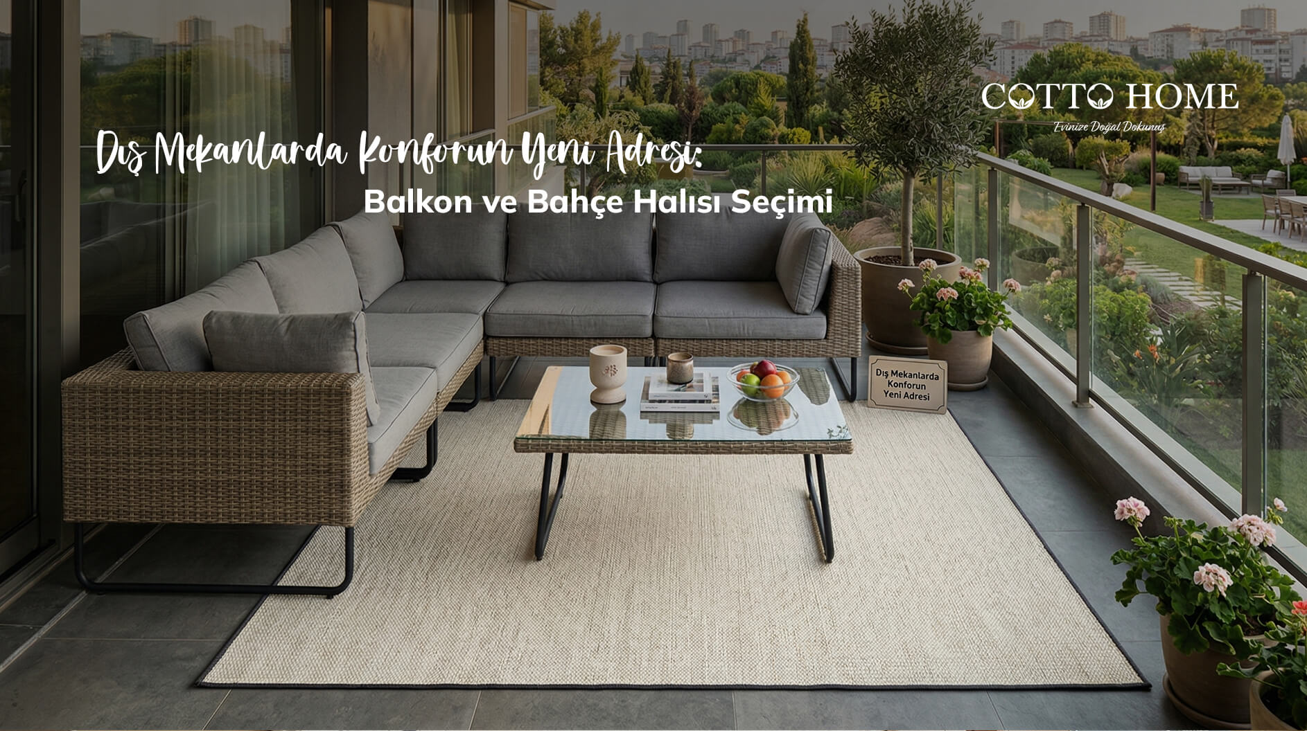 Modern bir bahçe terasında suya dayanıklı balkon ve bahçe halısı yerleşimi.