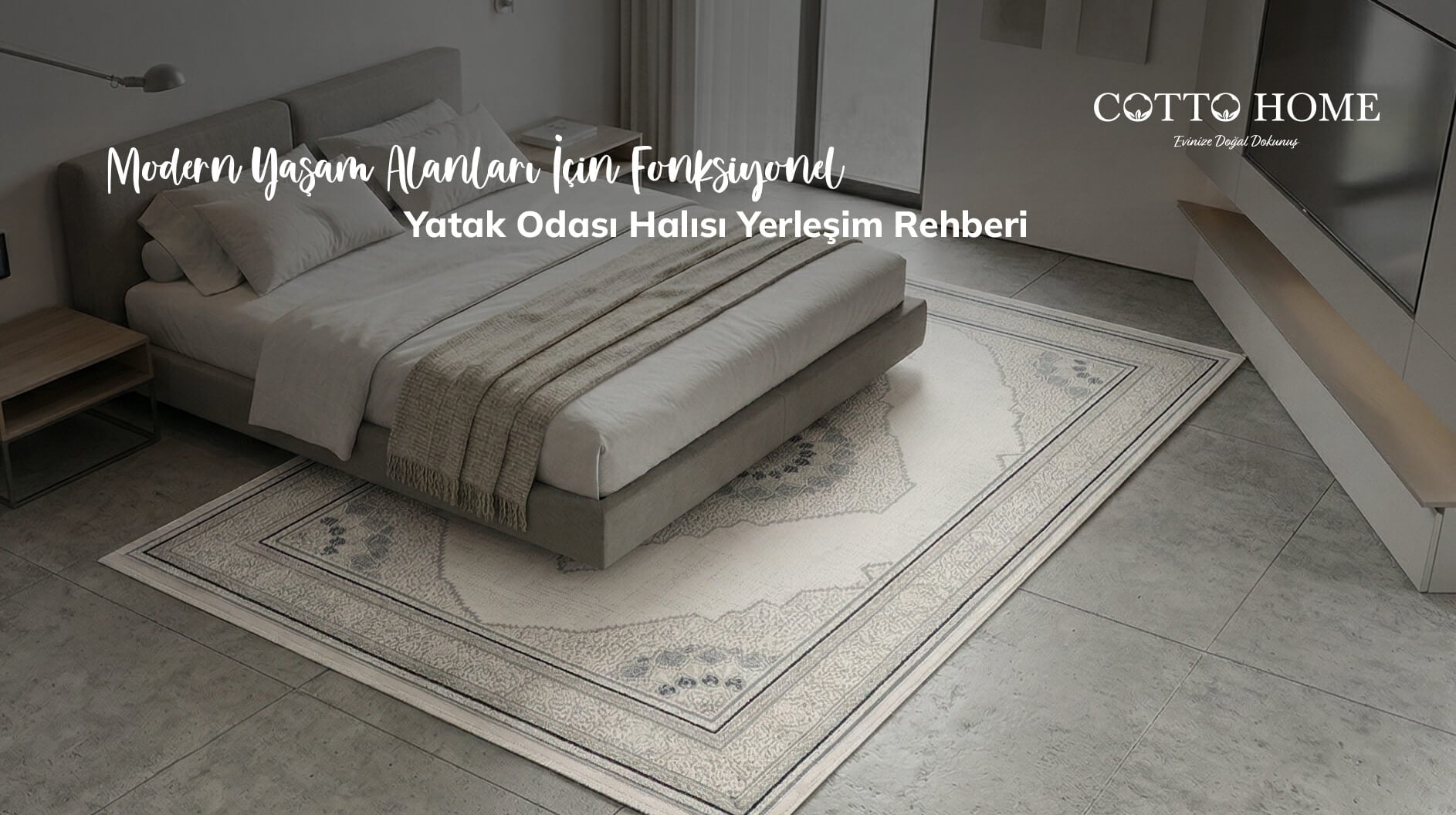Komodinleri ve yatağı kapsayan geniş ölçekli yatak odası halısı.