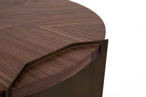 MOLLY WALNUT