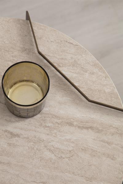 MOLLY TRAVERTINE