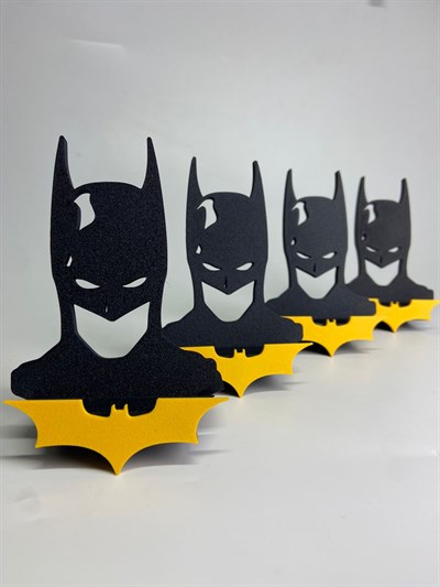 Batman Premium Telefon Standı – Şık ve Karizmatik Masa Aksesuarı