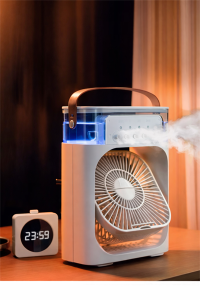 FAN-17 Yeni Işıklı 600ml 5 Spreyli Vantilatör Buzlu Buharlı Mini Klima Mini Fan