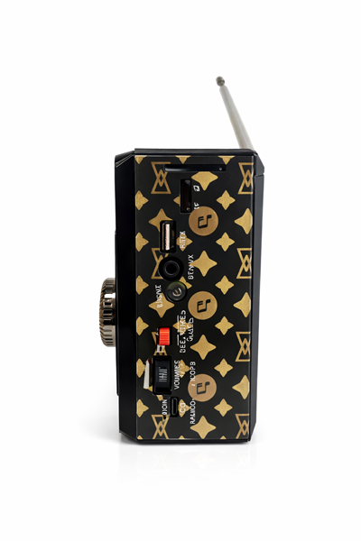 FP-811BT Nostaljik Radyo Görünümlü Fenerli Bluetooth,Hafıza Kartı,Usb Bellek,Aux Ve Radyo Destekli Hoparlör Desenli