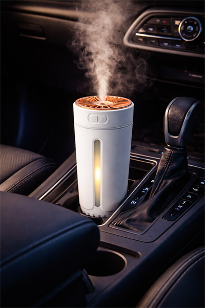 LED Işıklı 300ML Araç İçi Hava Nemlendirici & Aroma Difüzörü – Sessiz Buhar, Ortam Nemlendirme ve Koku Yayma (LA0618S-1 Beyaz)