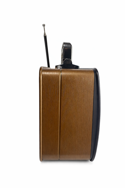 M-1918BT Nostaljik Radyo Görünümlü LED Işıklı Bluetooth,Hafıza Kartı,Usb Bellek,Aux Ve Radyo Destekli Hoparlör Gold