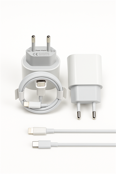 FERRO W20 Apple IPhone Tüm Modeller İçin Uyumlu Hızlı Şarj Aleti Set 20W Adaptör & Usb-C Kablo 