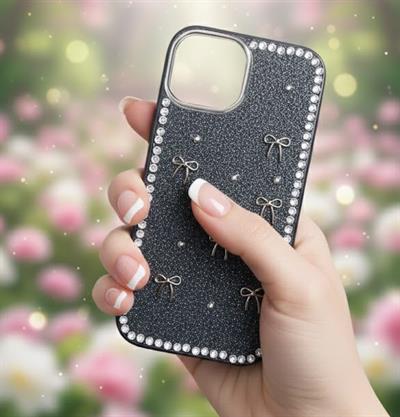 İPhone 15 Pro Uyumlu Fiyonk Figürlü Simli İnci Taşlı Lüx Silikon Kılıf  Siyah