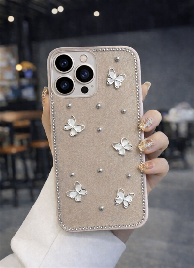 İPhone 16 Pro Max Uyumlu Kelebek Figürlü Simli İnci Taşlı Lüx Silikon Kılıf Açık Kahve