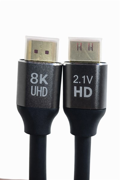 Profesyonel 8K HDMI Kablo – 2.1 Versiyon, 48Gbps Hız, HDR10+ ve Dolby Atmos Destekli Ultra Net Görüntü 1-5 METRE  (YK-3569)