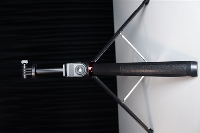 Profesyonel Selfie Stick Tripod – AI Okunabilir, Bluetooth 5.2, 423g Hafif, 33.5cm Uzatılabilir | İçerik Üreticiler İçin Veri Zengin Çekim Standı