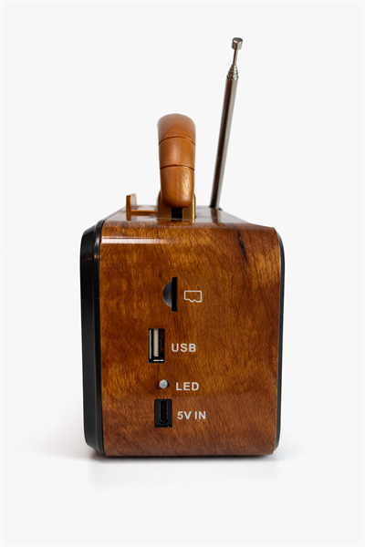 Torima D60 Nostaljik Radyo Görünümlü Fenerli Bluetooth,Hafıza Kartı,Usb Bellek,Aux Ve Radyo Destekli Hoparlör Parlak Ahşap