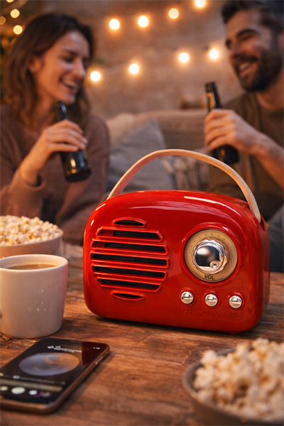 Torima KTS-1682 Retro Bluetooth Hoparlör LED Işıklı FM Radyo USB Şarjlı Taşınabilir Kırmızı