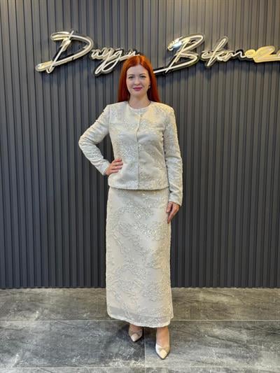 SELVİ ÇETİN ELEGANT EKRU TAKIM