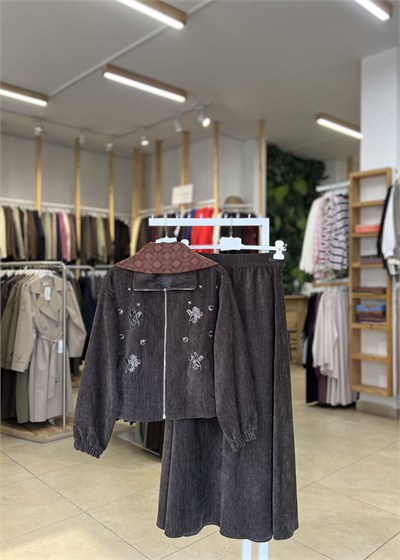 ŞÖNİL KUMAŞ ETEKLİ TAKIM