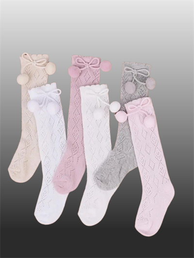 1li Kız Bebek Pon Pon Kurdele Detaylı Dizaltı Çorap Bej