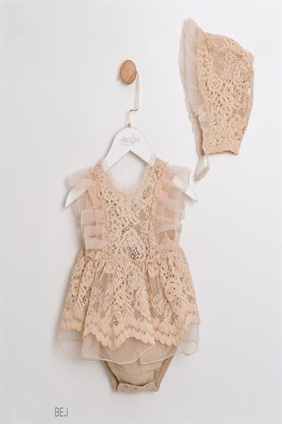 Kız Bebek Bej Dantel Kurdele Kemerli Aksesuarlı Dantel Şapkalı Tulum Elbise