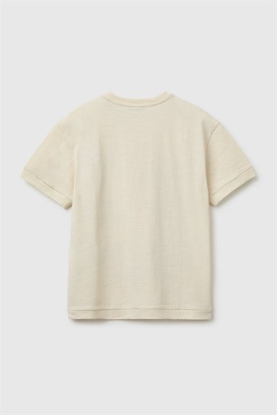 United Colors of Benetton Erkek Çocuk Ekru Önü Baskı Detaylı Bisiklet Yaka T-Shirt 6-14 Yaş 