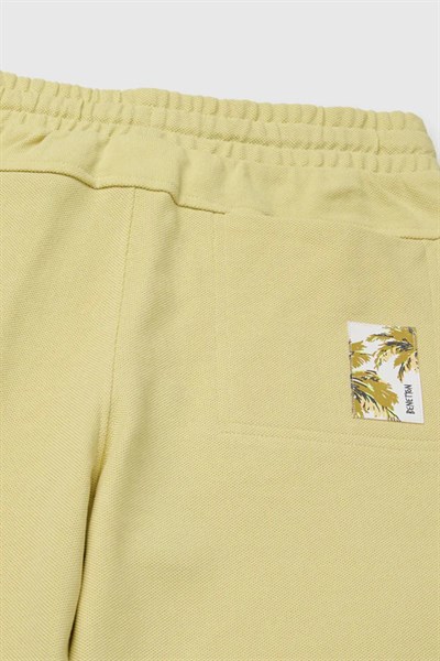 United Colors of Benetton Erkek Çocuk Beli Lastikli Relaxed Fit Bermuda Şort Sarı 6-14 Yaş