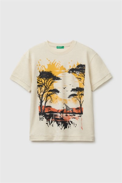 United Colors of Benetton Erkek Çocuk Ekru Önü Baskı Detaylı Bisiklet Yaka T-Shirt 6-14 Yaş 