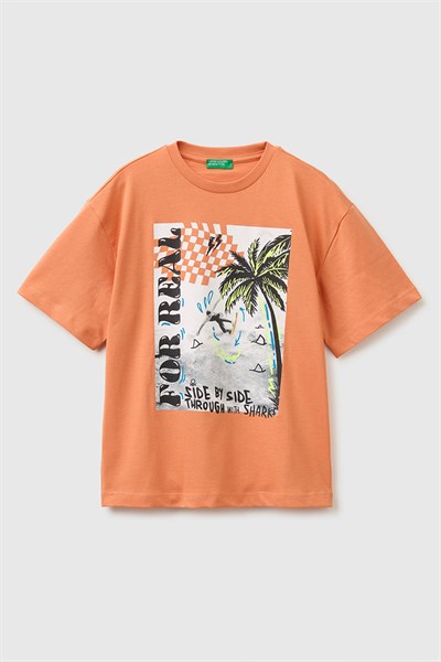 United Colors of Benetton Erkek Çocuk Ön ve Arka Fotoğraf Baskı Detaylı Bisiklet Yaka T-Shirt Turuncu 6-13 Yaş