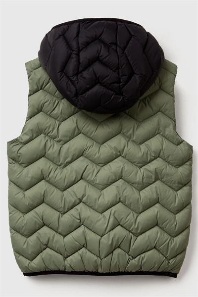United Colors of Benetton Erkek Çocuk 2TWDCJ00R-25K Yelek Haki