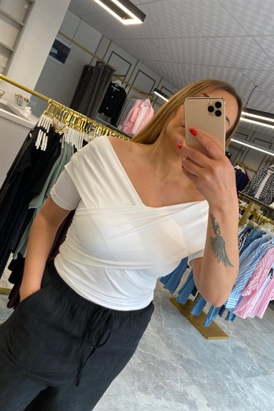 Sandy Kumaş Kruvaze Yaka Bluz Beyaz