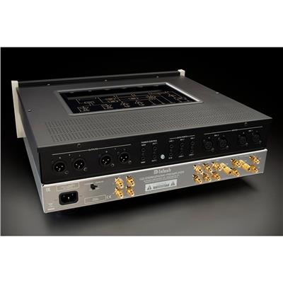 McIntosh C22 2-Channel Vacuum Tube Pre Ampliler Mk V