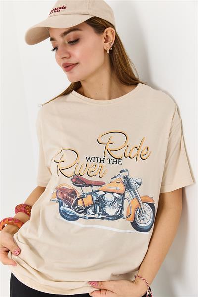Kadın Bisiklet Yaka Motor Baskılı Tshirt Krem