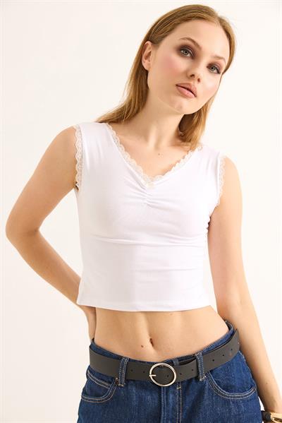 Güpürlü Büzgülü Crop Bluz Beyaz