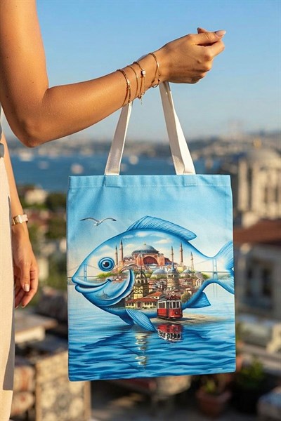 Kadın İstanbul Temalı Balık Desenli 40X32 Ölçülü Bez Omuz Çantası Mavi