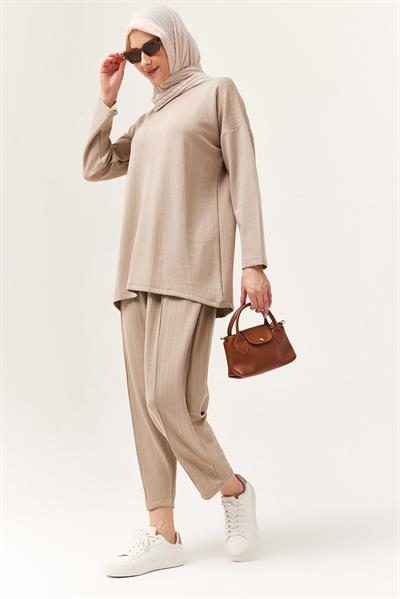 Rahat Kesim Bisiklet Yaka İkili Takım Bej
