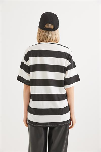 Bisiklet Yaka  Çizgili Basic Tshirt Siyah