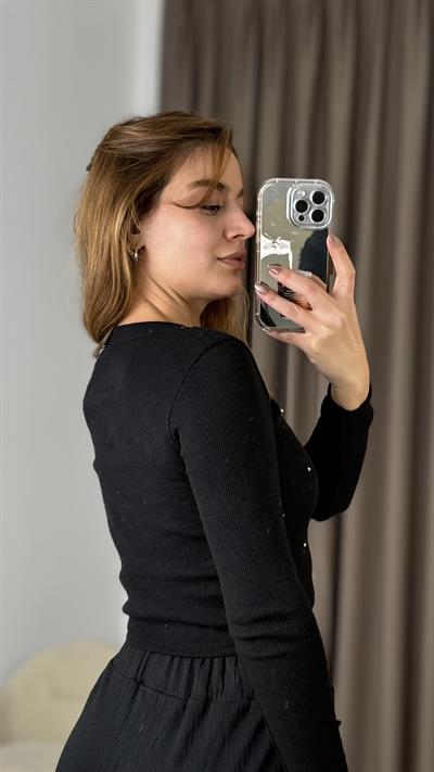 Kadın Uzun Kollu Kaşkorse Taşlı Uzun Bluz Siyah