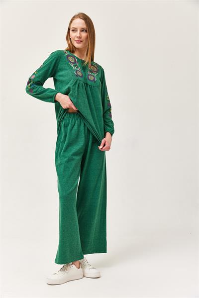 Hera Kumaş Önü ve Kolları İşlemeli İkili Takım Yeşil