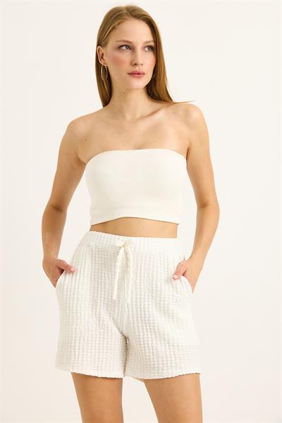Gofre Kumaş Bel Lastikli Kadın Şort Beyaz