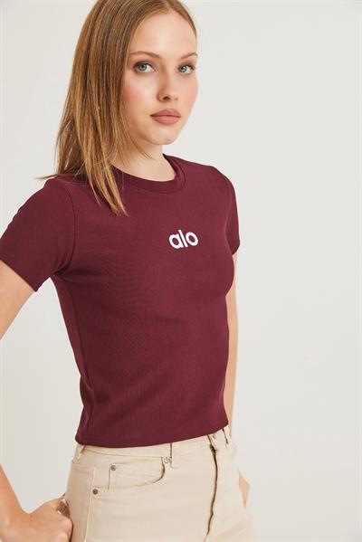 Bisiklet Yaka Alo Nakışlı Fitilli Crop Bluz Bordo