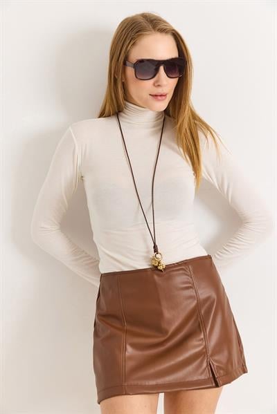 Kadın Siyah Balıkçı Yaka Transparan Kaşmir Bluz Beyaz