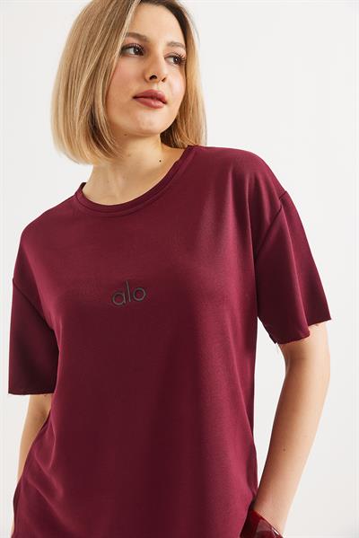 Eteği Oval Kesim Bisiklet Yaka Tshirt Bordo