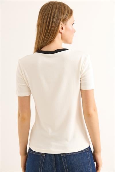 V Yaka  Kısa Kollu Kadın Kısa Tshirt Beyaz