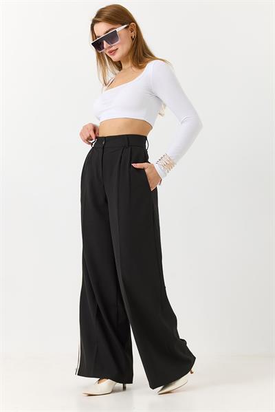 Kadın Yanlardan Şeritli Bol Paça Kumaş Pantolon