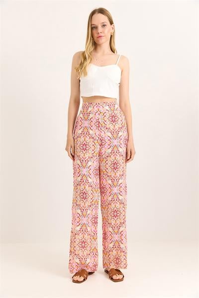 Bol Paça Beli Kalın Kemerli Pantolon Karışık