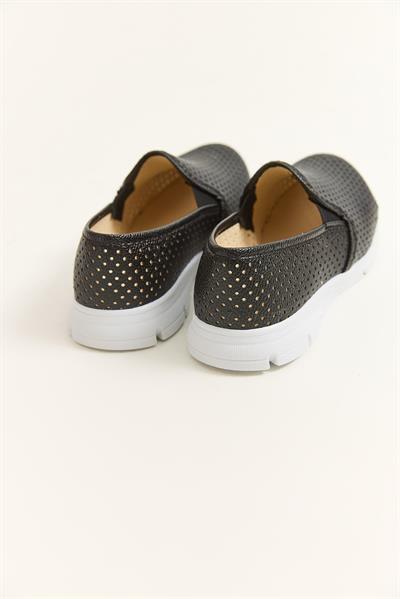 Delikli Model Kadın Babet Siyah