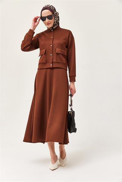 Metal Düğmeli Etekli Scuba İkili Takım Kahverengi
