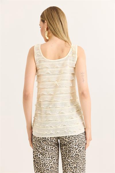 Sıfır Kollu Kat Görünümlü Bluz Krem